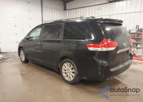 2014 Toyota Sienna Limited 7 Passenger z USA, uszkodzony, nr VIN 5TDDK3DC8ES087183